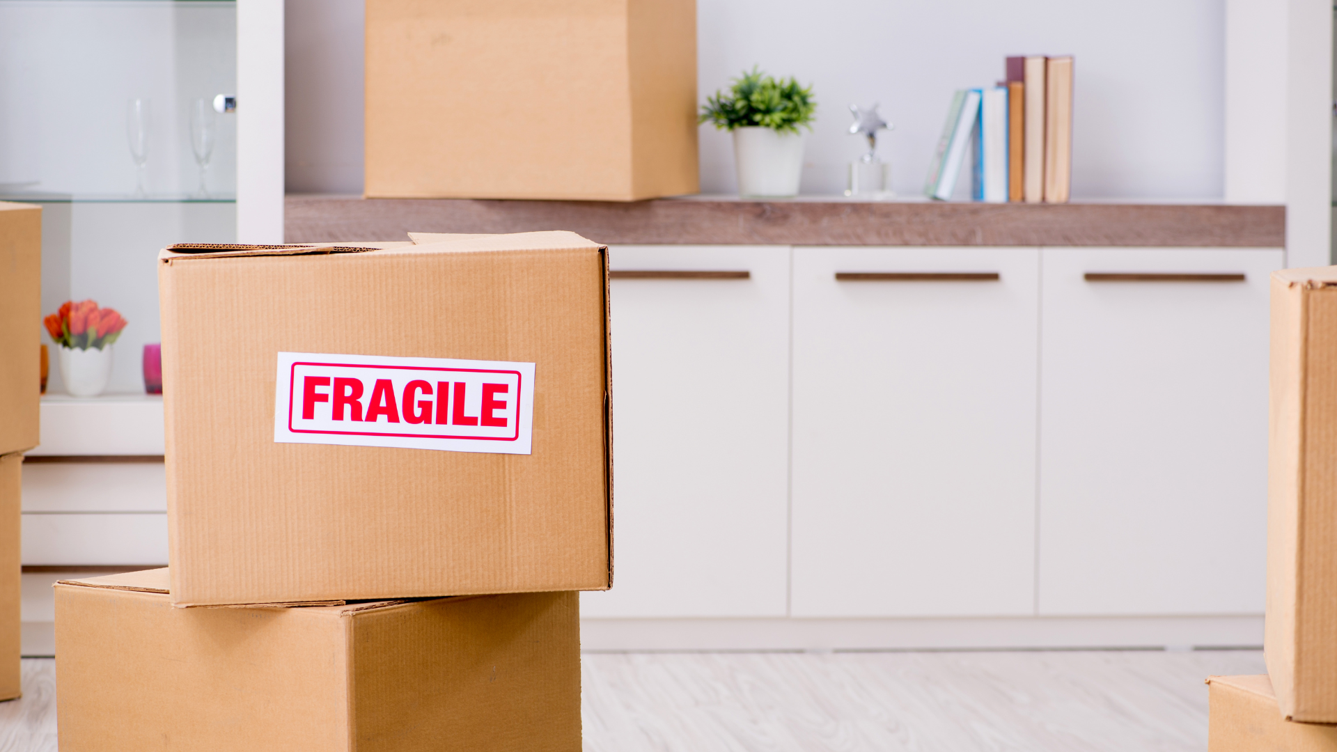 Safeguarding Fragile Items During a Move: Expert Packing Tips